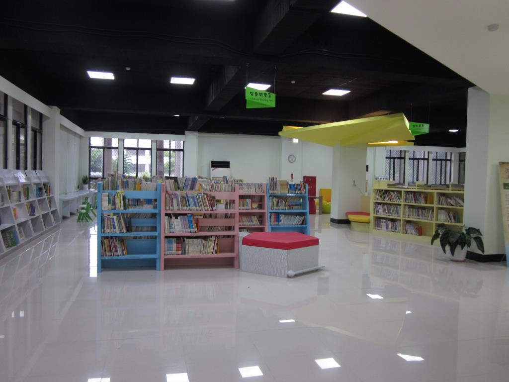 1樓兒童書庫